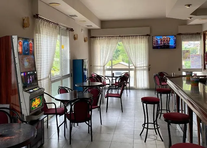 Pensionat A Lastra *